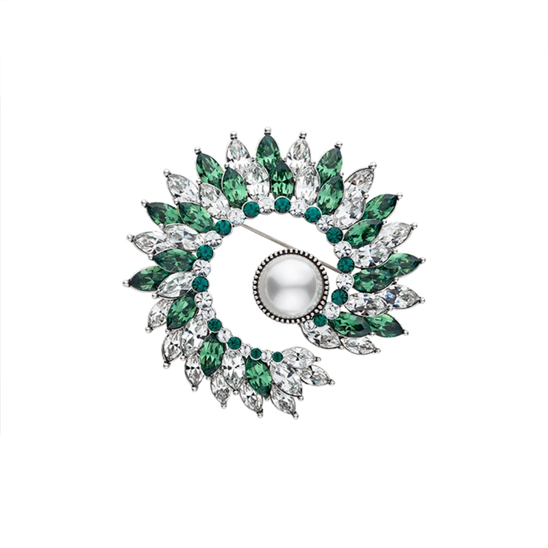 Lucky Annual Ring Brooch